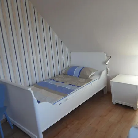 Grosse In Diekmannshausen By Interhome Lejlighed Schweiburg